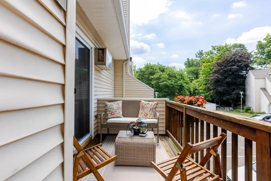8 Rose Lane #18-10, Danbury, CT 06811 - #3
