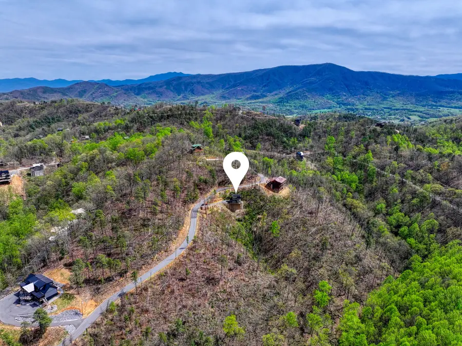 3322 Sugar Maple Loop Rd, Sevierville, TN 37862 - #3