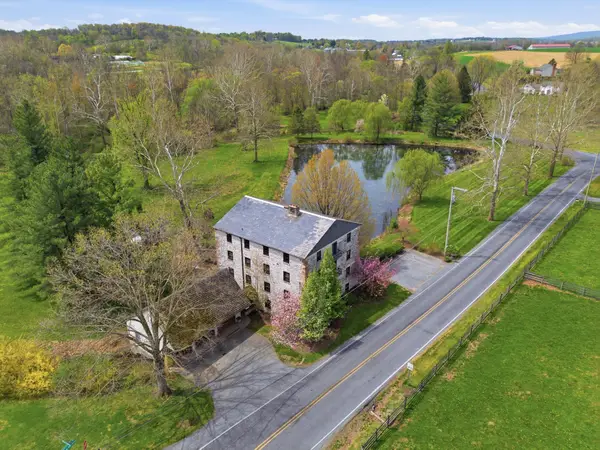 475 Snavely Mill Rd, LITITZ, PA 17543