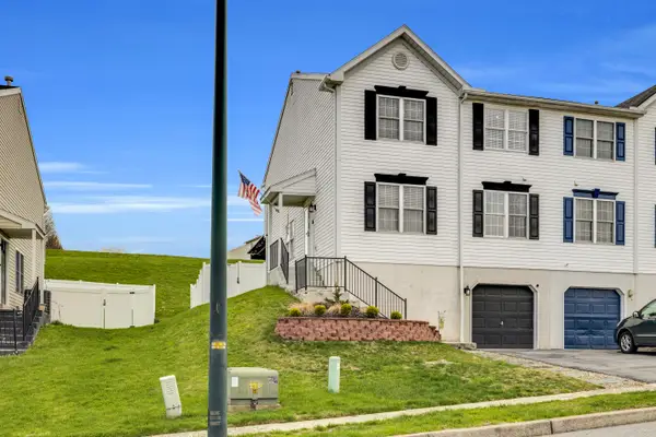 1548 Huron Dr, SINKING SPRING, PA 19608