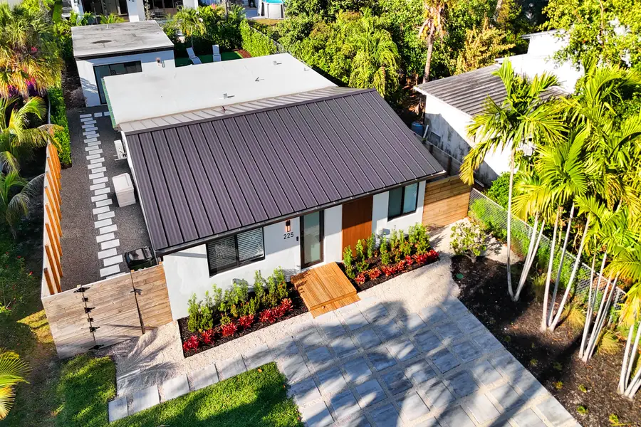 225 NE 10th Street, Delray Beach, FL 33444 - #3