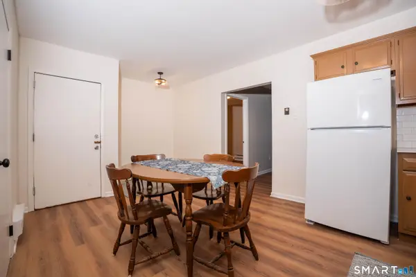 31 Hall Avenue, Wallingford, CT 06492