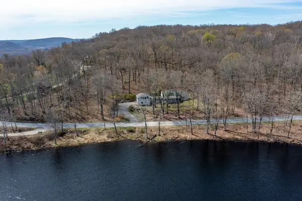 34 Kent Hollow Road, Kent, CT 06785