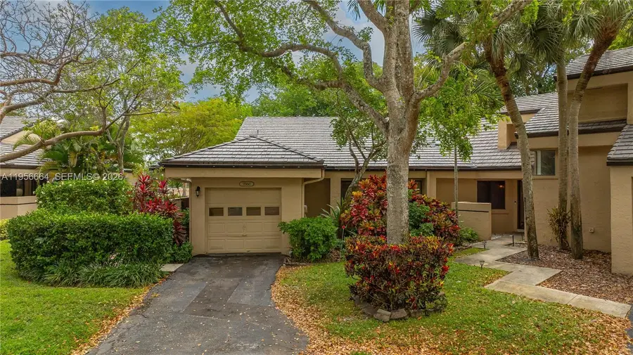 9360 S Chelsea Dr S, Plantation, FL 33324 - #3