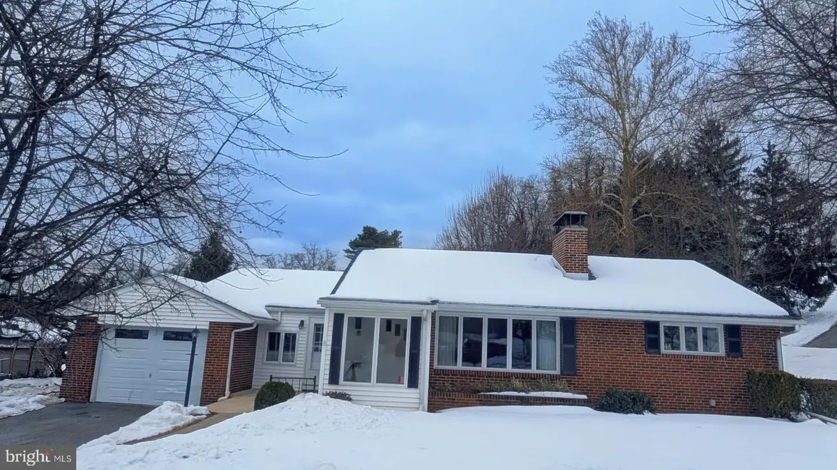 910 Fourth Street, New Cumberland, PA 17070 - #1