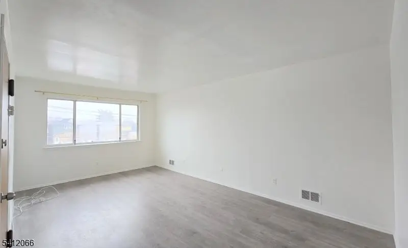 619 Sussex St, Harrison, NJ 07029 - #2