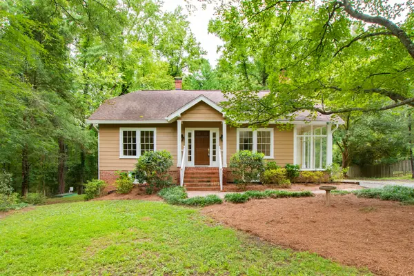 106 S Christopher Road, Chapel Hill, NC 27514