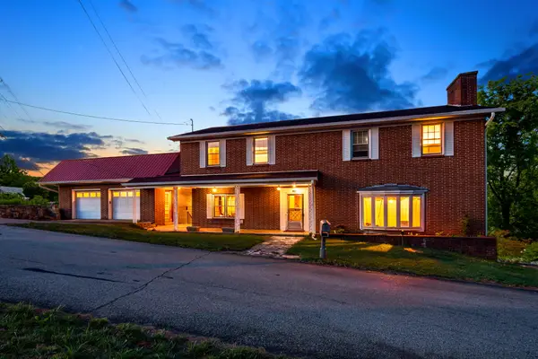 284 Chestnut Street, Mars Hill, NC 28754