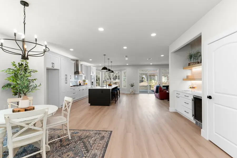 206 Armstrong Dr, Georgetown, TX 78633 - #2