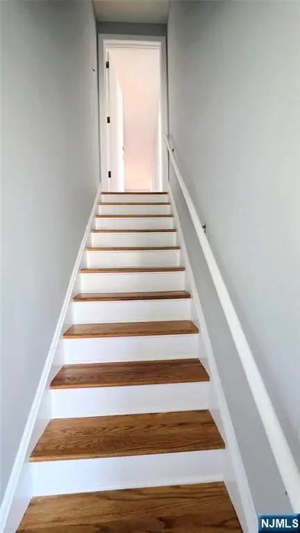 648 Milton Avenue , 2nd floor, Lyndhurst, NJ 07071 - #2