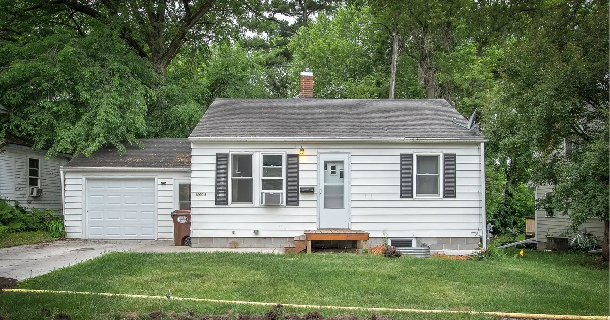 225 Wood Street N, Mora, MN 55051 - #1