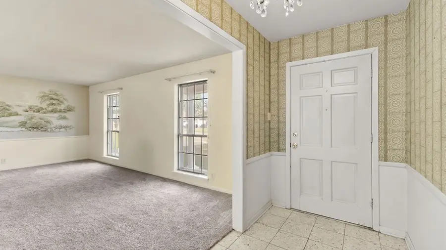 416 W Greenfield Dr., Wake Village, TX 75501 - Image #3