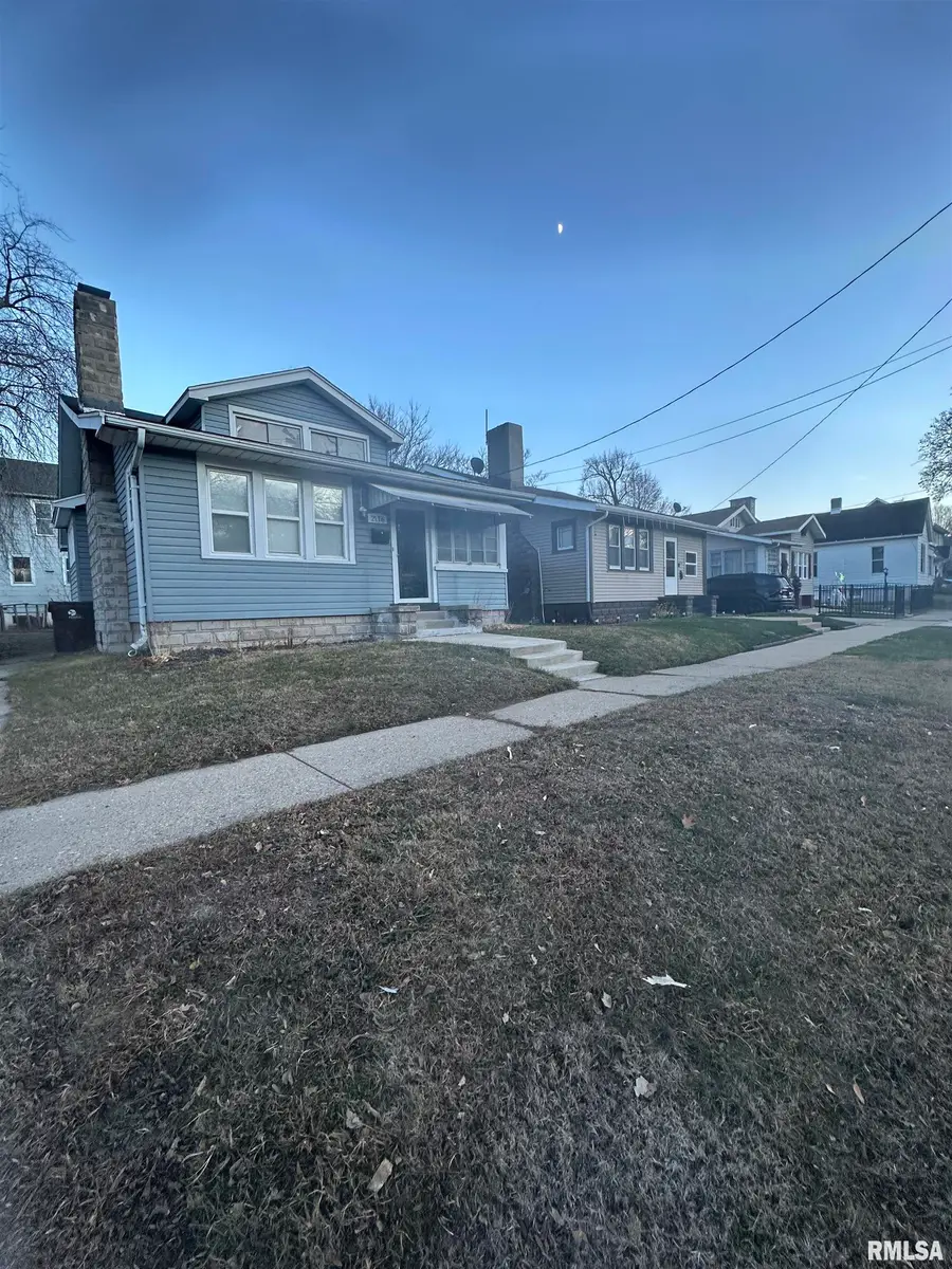 2116 N Peoria Avenue, Peoria, IL 61604 - Image #2