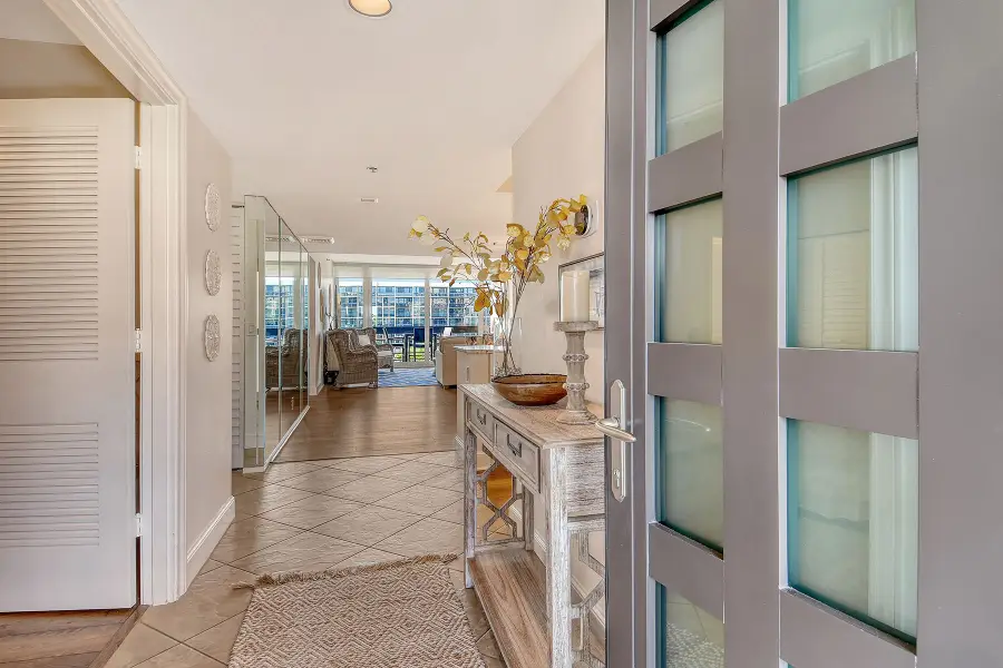 1115 Gulf Of Mexico Drive #304, Longboat Key, FL 34228 - Image #3