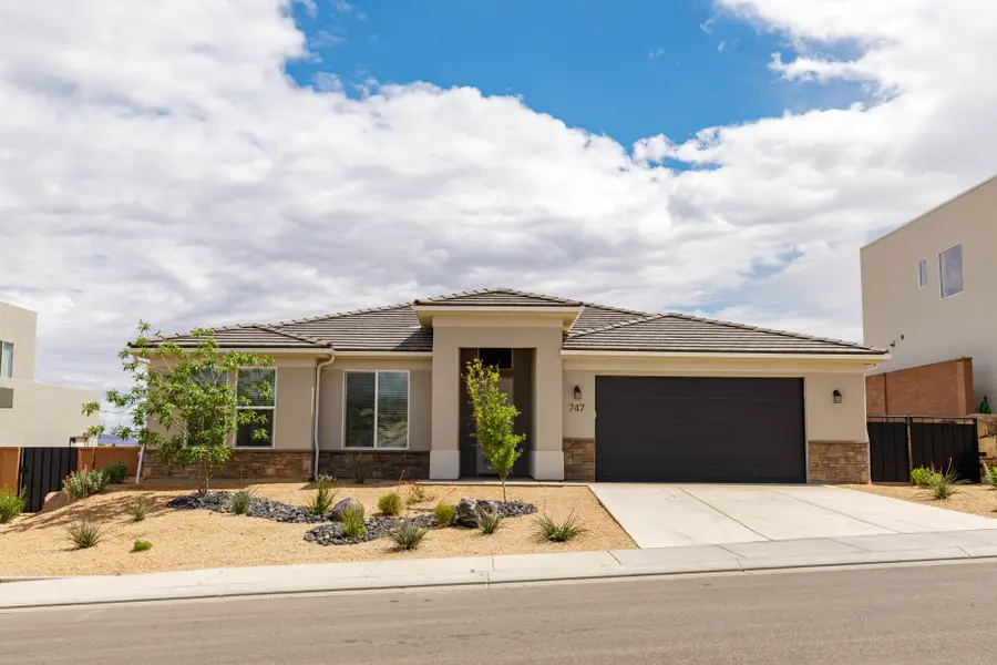 747 S Mincio E, Saint George, UT 84770 - #2