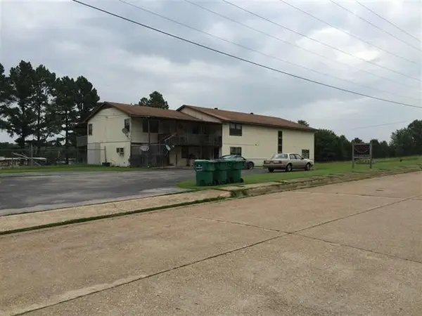 121 E Industrial Park Road, Flippin, AR 72634