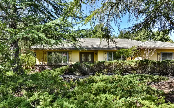16398 La Grama Street, Sonoma, CA 95476