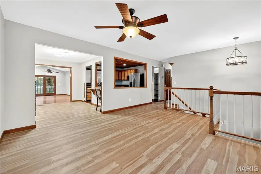 2711 Windford Court, Oakville, MO 63129 - Image #3