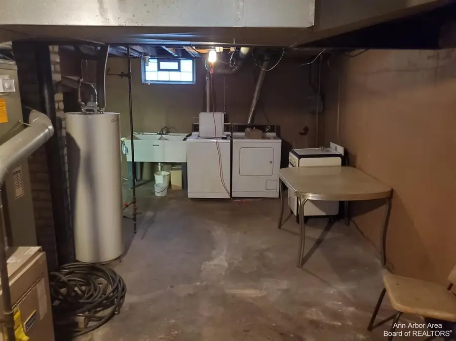 2270 Rose Avenue, Lincoln Park, MI 48146 - #3