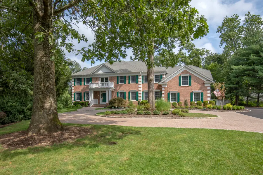 12 Oak Hill Dr, Bernards, NJ 07920 - #3