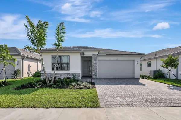 12489 SW Emerald Estuary Ter Terrace, Port St Lucie, FL 34987