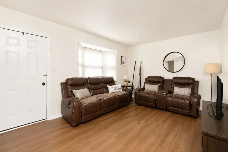 1813 Freeport Rd, Natrona Heights, PA 15065 - #3