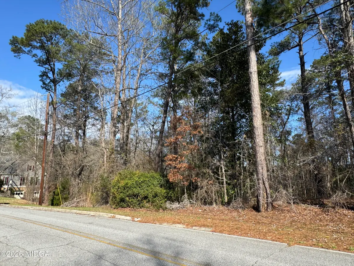 1954 Wood Valley Road, Macon, GA 31211 - #1