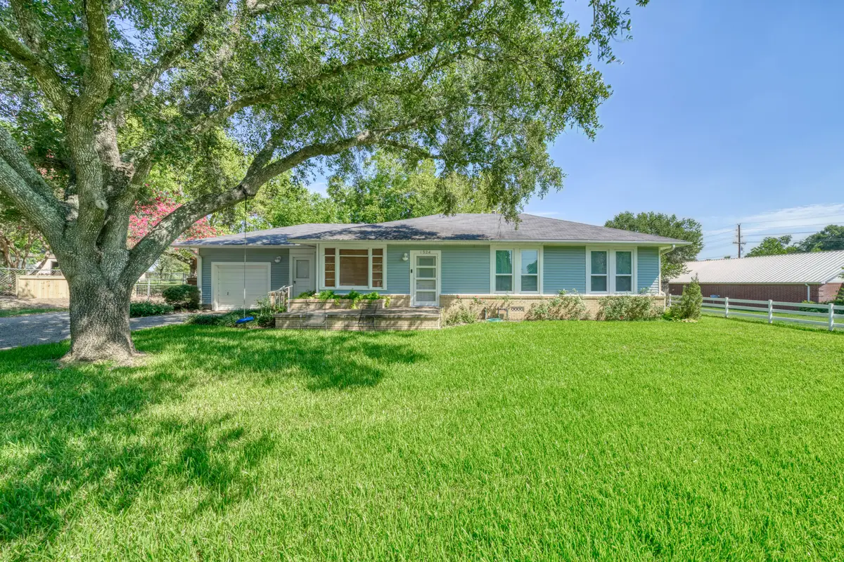 1524 Highway 159 W, Bellville, TX 77418 - Image #1
