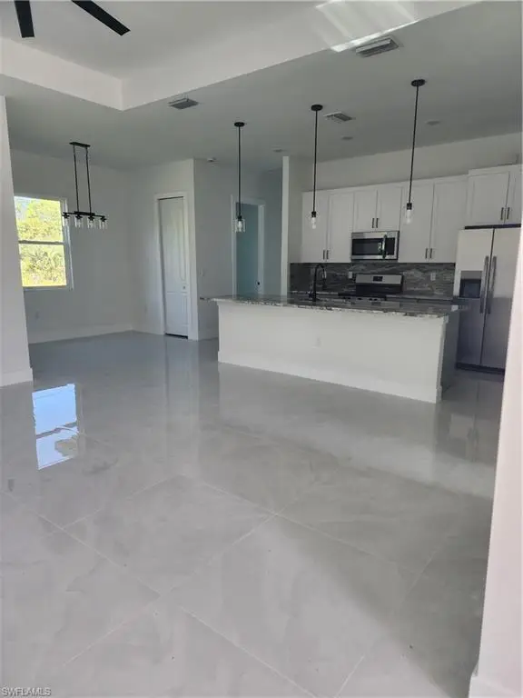 1143 Rachel ST E, LEHIGH ACRES, FL 33974