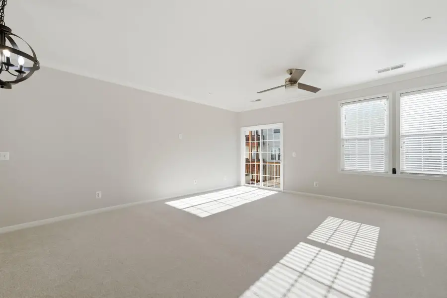 24678 Byrne Meadow Square, Aldie, VA 20105 - #3