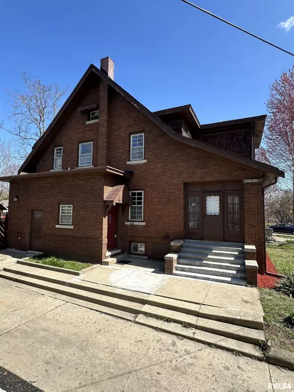 949 NE Glen Oak Avenue, Peoria, IL 61603