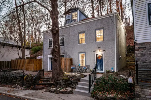 170 York St, LAMBERTVILLE, NJ 08530