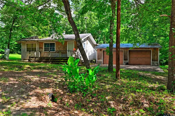 81 E Bishop Road, Point Blank, TX 77364