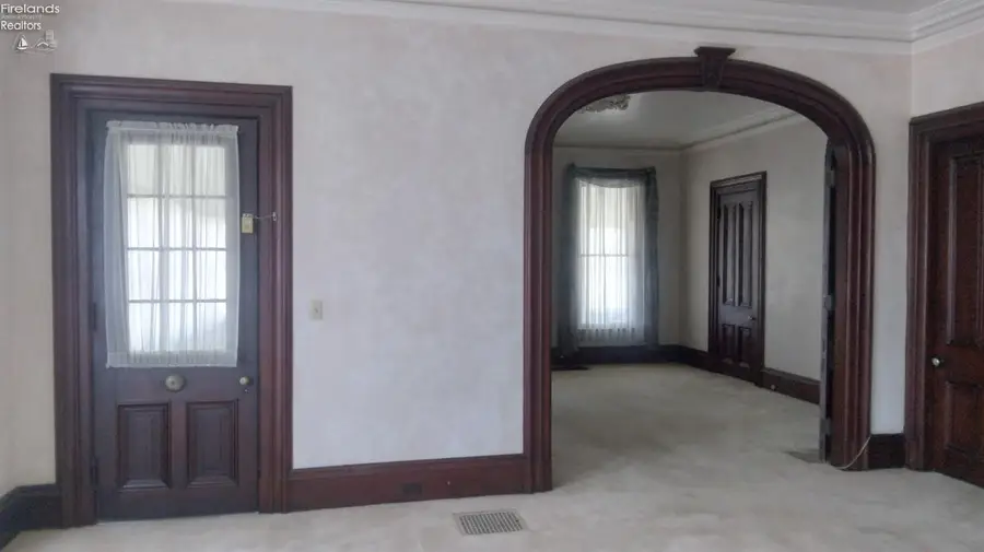 2906 E Perkins Avenue, Sandusky, OH 44870 - #3