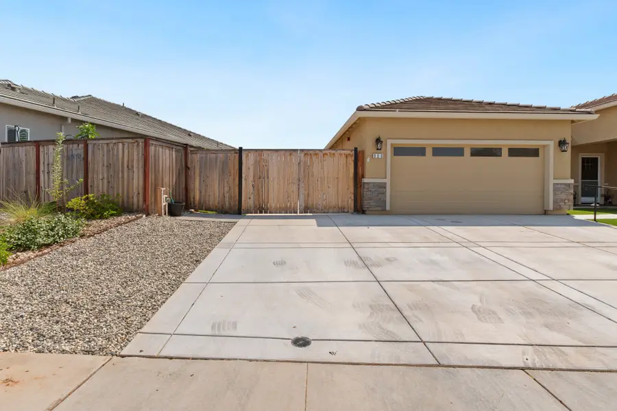 906 Avalon Drive, Ione, CA 95640 - Image #2
