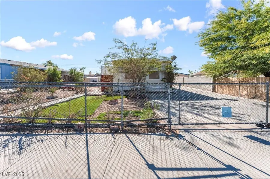 6041 Rocky Mountain Avenue, Las Vegas, NV 89156 - #3