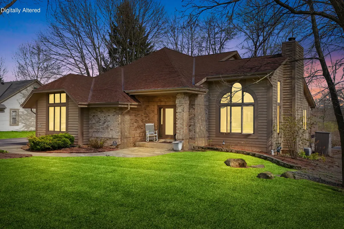 S79W19225 River Oaks Ct, Muskego, WI 53150 - #1