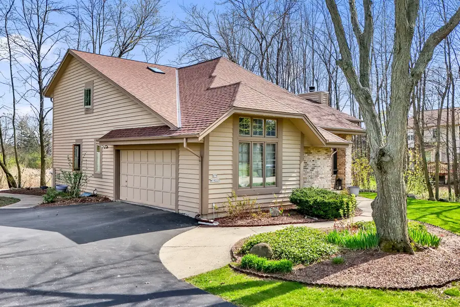 S79W19225 River Oaks Ct, Muskego, WI 53150 - #2