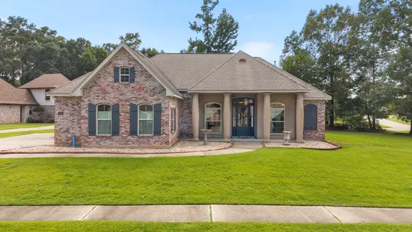 1311 Avenue Des Marquis Avenue, Covington, LA 70433