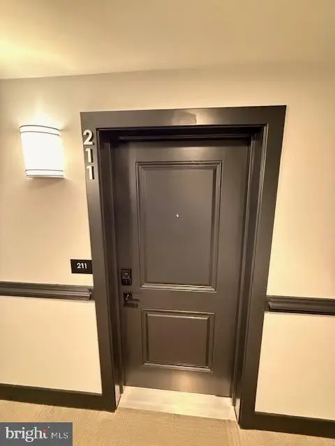 701 N Henry Street #Unit 211, Alexandria, VA 22314 - #1