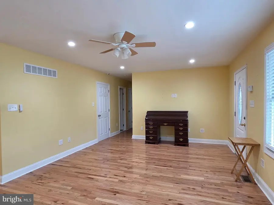 131 Jones Kane Rd, Williamstown, NJ 08094 - #3