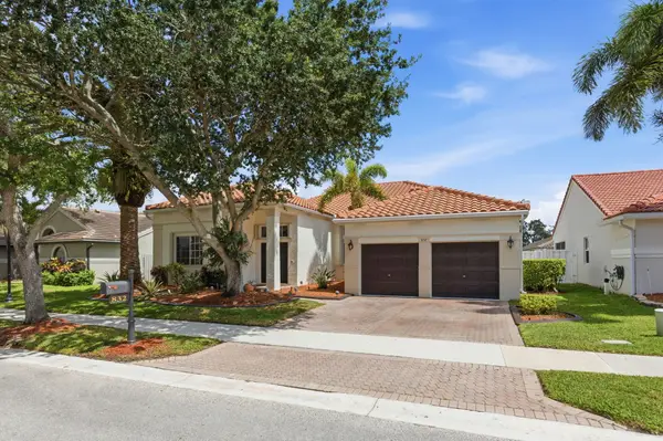 832 Heritage Drive, Weston, FL 33326
