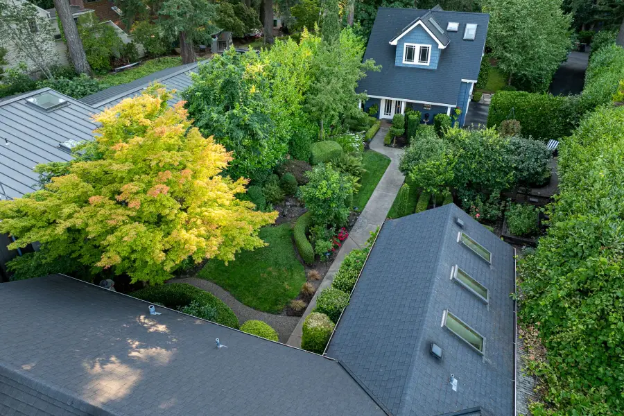 17332 Lake Haven Dr, Lake Oswego, OR 97035 - #3