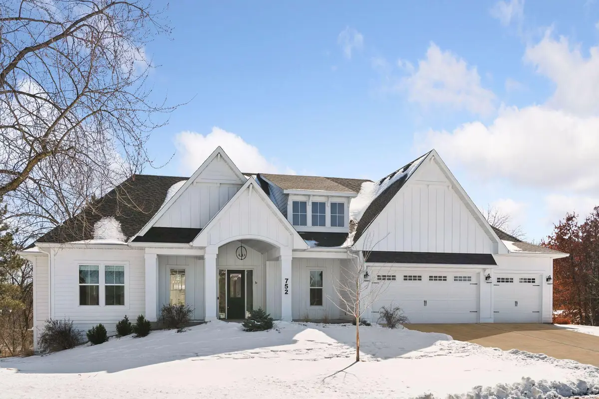 752 Summerbrooke Circle, Eagan, MN 55123 - #1