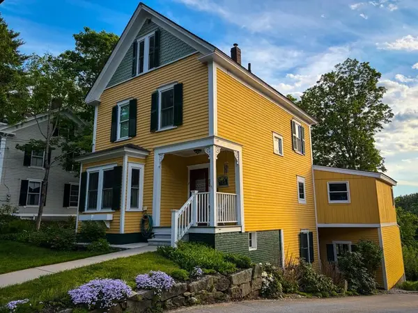 27 Pine Street, Peterborough, NH 03458