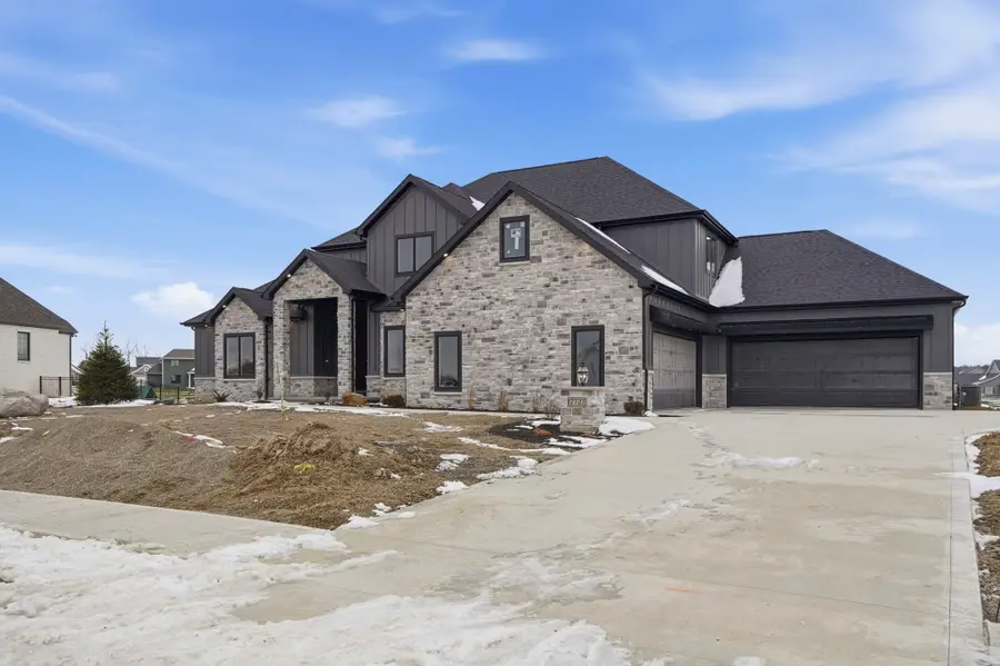 17727 Castlefeane Court, Leo, IN 46765 - Image #2