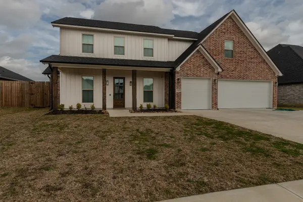 112 Pindo Palm Drive, Lumberton, TX 77657