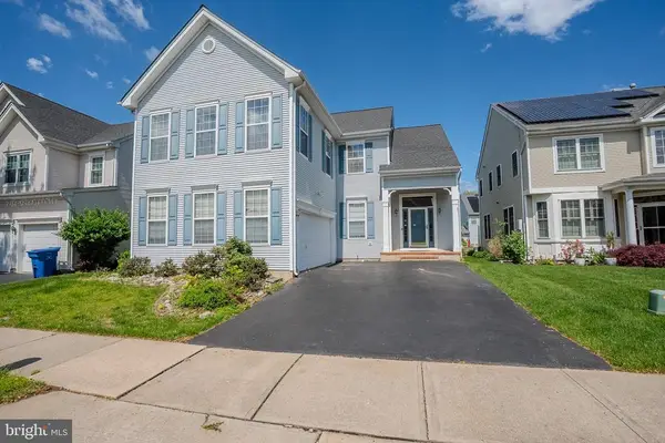 31 Hawthorn Drive, Plainsboro, NJ 08536
