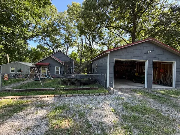 277 N 6th Street, Flippin, AR 72634