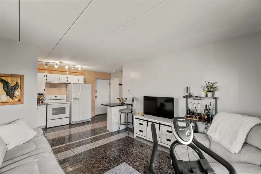 10 Main St #507, Framingham, MA 01702 - #3